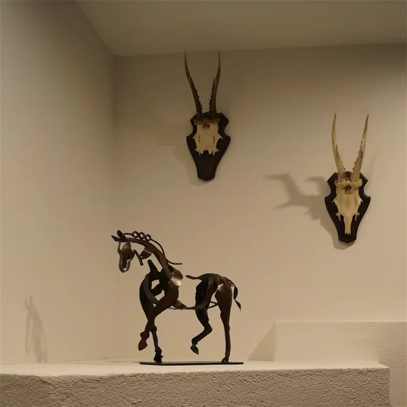 Horse Sculpture Metal LED Animal Sculpture Home Restaurant Decoration Housewarming Gift